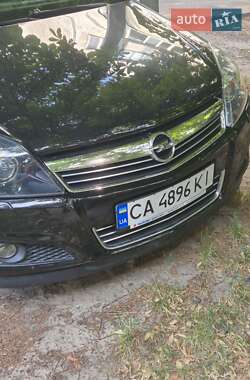 Opel Astra  2008