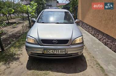 Седан Opel Astra 2000 в Львове