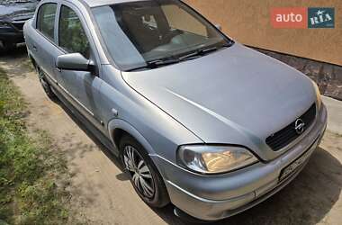 Седан Opel Astra 2000 в Львове