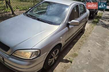Седан Opel Astra 2000 в Львове