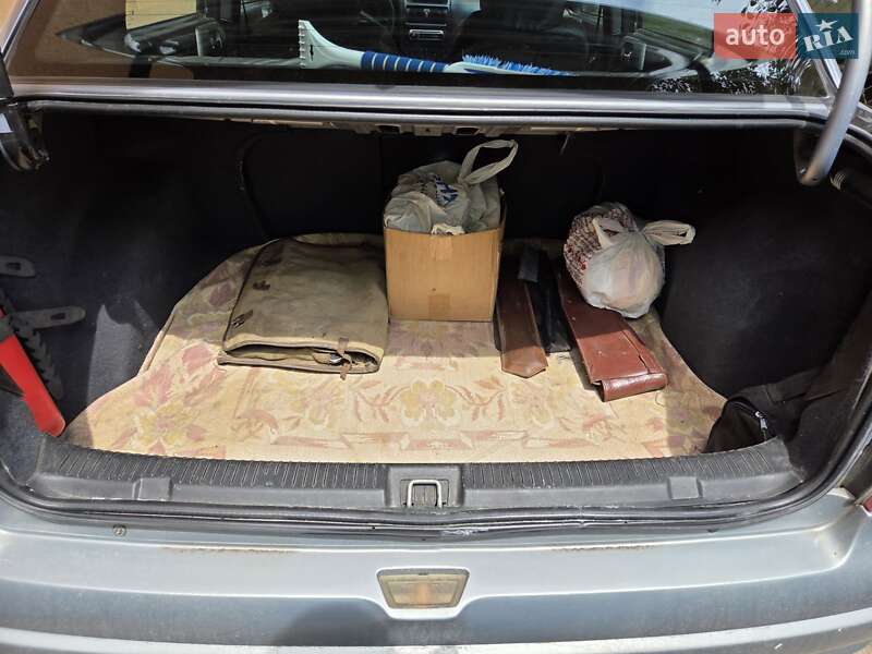 Седан Opel Astra 2000 в Львове
