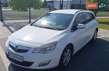 Opel Astra  2010