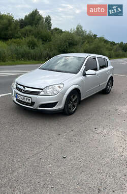 Opel Astra  2008