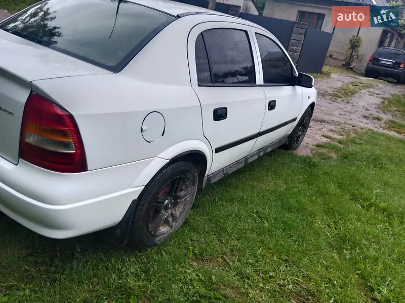 Opel Astra 2007