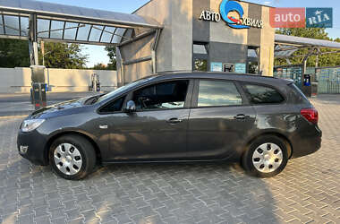 Opel Astra  2012
