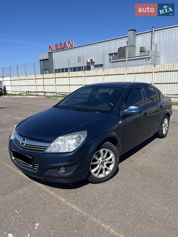 Opel Astra 2012