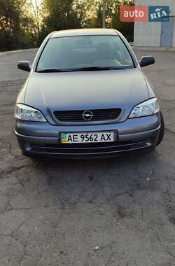 Opel Astra  2006
