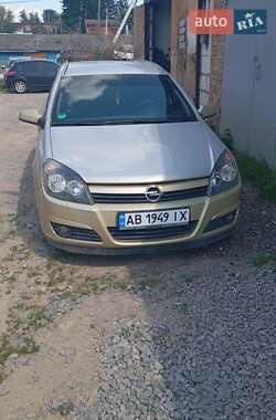 Opel Astra  2004