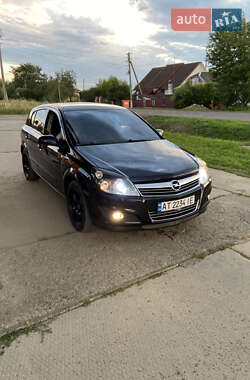Opel Astra  2007