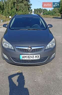 Opel Astra 2011