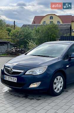 Opel Astra 2010