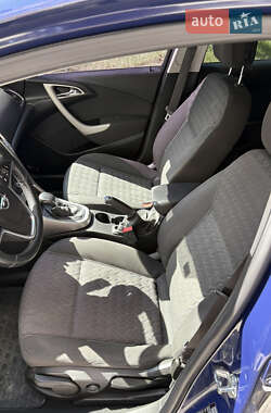 Універсал Opel Astra 2013 в Вінниці