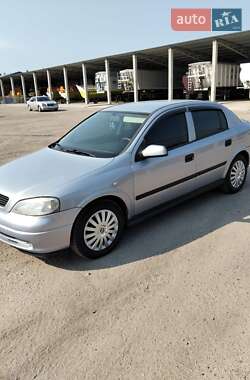 Opel Astra  2001