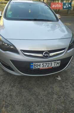 Opel Astra  2014