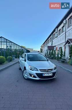Opel Astra  2013