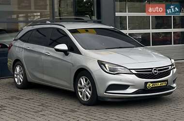 Opel Astra  2018