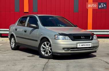 Opel Astra  2007