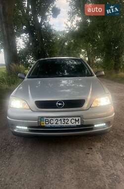 Opel Astra  2008