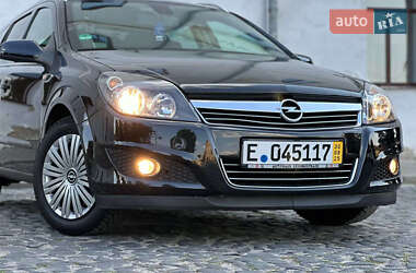 Opel Astra  2006