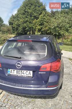 Opel Astra 2013