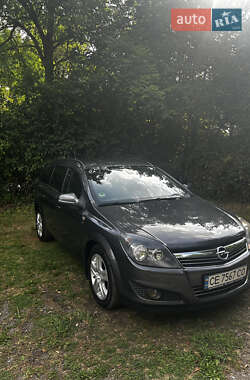 Opel Astra 2010