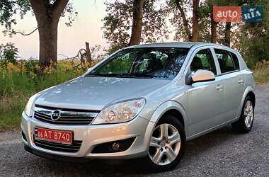 Opel Astra  2009