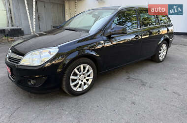 Opel Astra  2008
