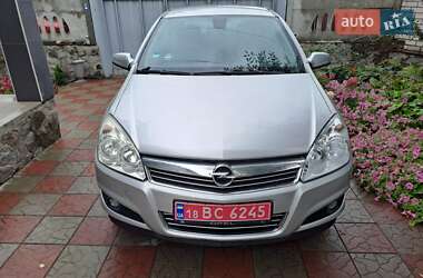 Opel Astra  2007
