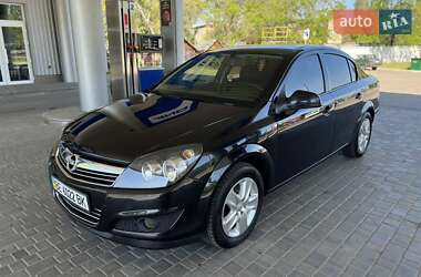 Opel Astra  2013