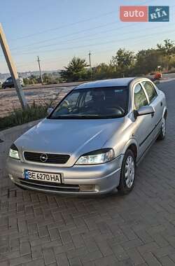 Opel Astra  2002