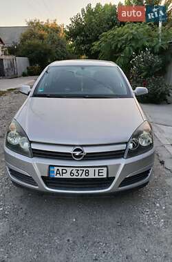 Opel Astra  2005
