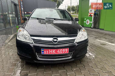 Opel Astra  2009