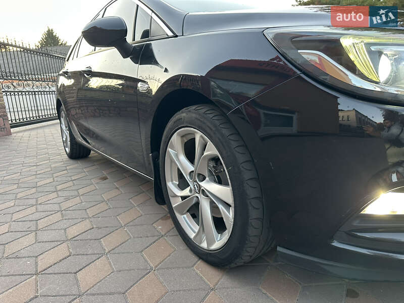 Універсал Opel Astra 2017 в Лубнах