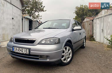 Opel Astra  2002