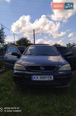 Opel Astra  2004