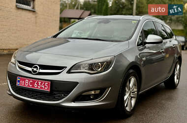 Opel Astra  2013