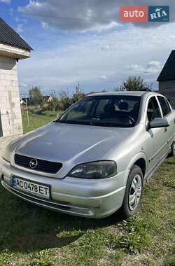 Opel Astra  2000