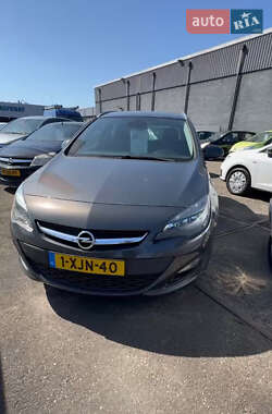Opel Astra  2014
