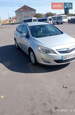 Opel Astra 2011