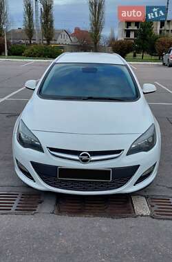 Opel Astra  2013