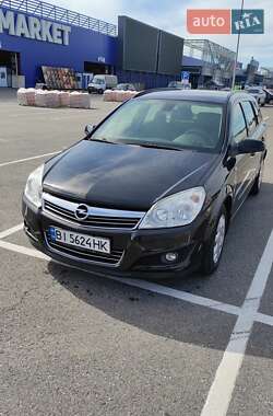 Opel Astra  2008
