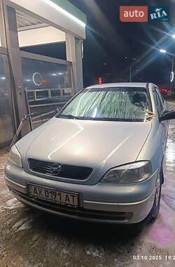 Opel Astra  2004