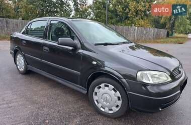 Opel Astra  2008