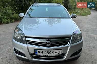 Opel Astra  2013