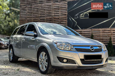 Opel Astra  2009