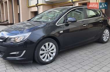 Opel Astra  2012