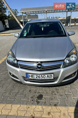 Opel Astra 2008
