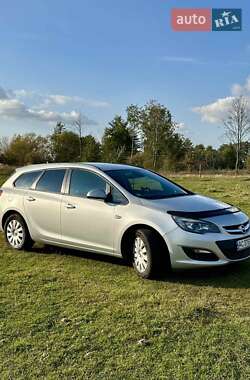 Opel Astra 2014
