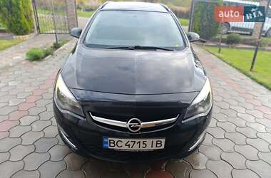 Opel Astra  2012