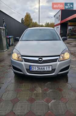 Opel Astra  2009